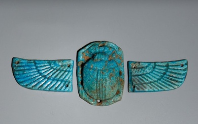Ancient Egyptian Faience Winged Scarab. Late Period, 664 - 332 BC. 15 cm length. Spanish Import License.