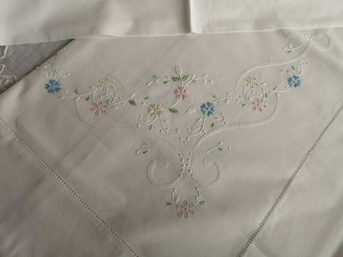 Bellavia cotton percale hand embroidery sheets - Cotton - 21st century