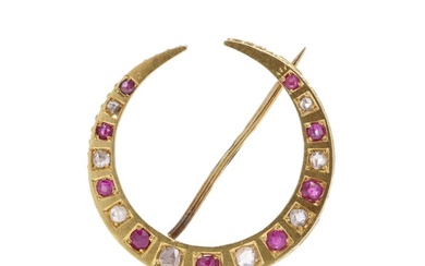 Brooch Victorian 18kt yellow gold diamond and ruby crescent