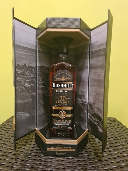 Bushmills 1990 30 years old The Causeway Collection - 70cl
