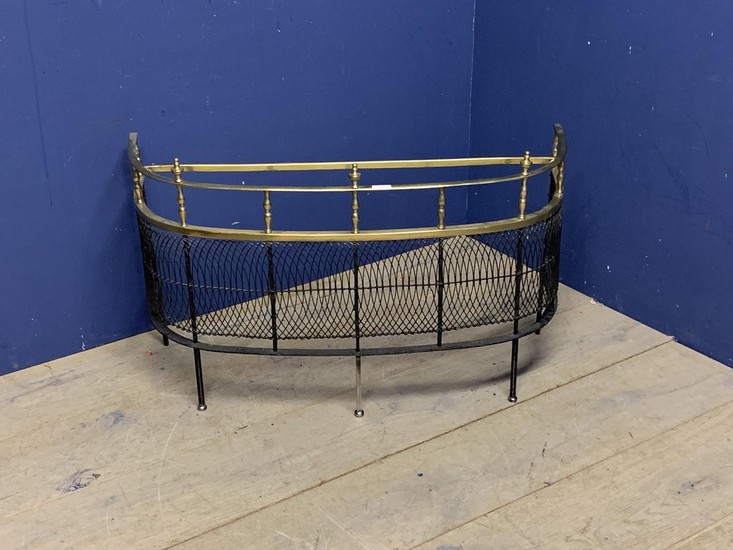 C19th bow front brass rail & wire mesh fire guard 93cm W