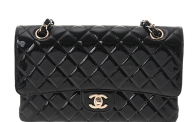 CHANEL Chanel matelasse W flap chain shoulder 25 black champagne ladies patent leather bag