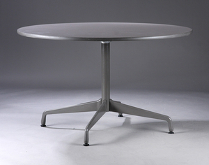 Charles Eames. Vintage 'Segmented Table', rundt bord, Ø 121 cm.