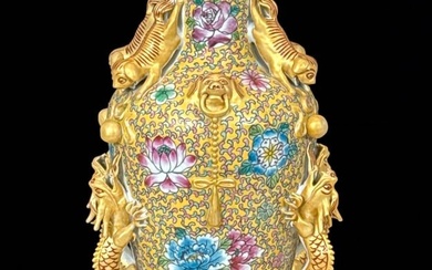 Chinese Porcelain Urn With Dragons