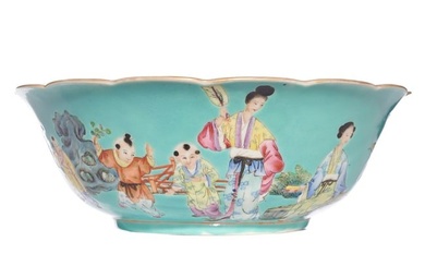 Chinese famille rose turquoise ground bowl