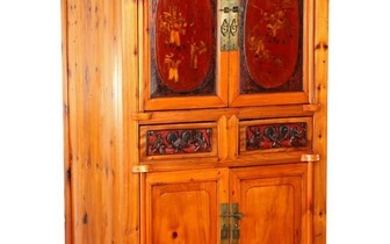 (-), Chinese wooden cabinet with 4 doors and...