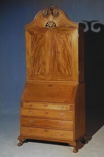 Chippendale Satinwood and Ebonized Wood Inlaid Maple and Mahogany Slant-Front Secretary-Bookcase, New England, Pred. 18th Century
