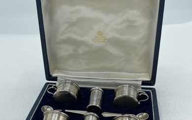 Cruet set, Condimentary set Asprey & Co Ltd, London - Table service - .925 silver, Silver