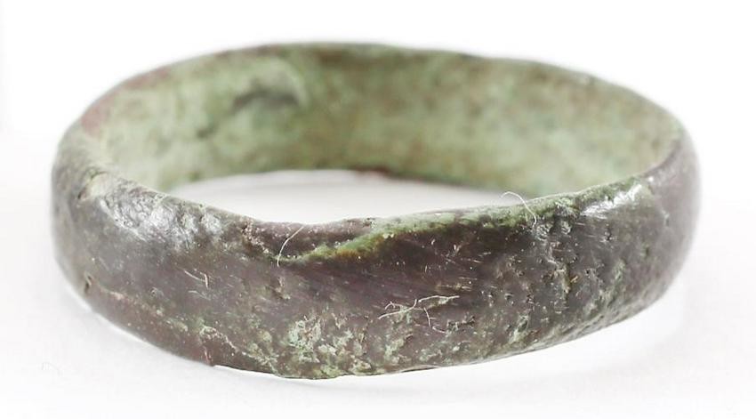DOUBLY RARE VIKING WEDDING RING, 900-1050 AD, S7 1/2.