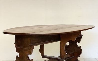 Dining table - Walnut - Early 20th century