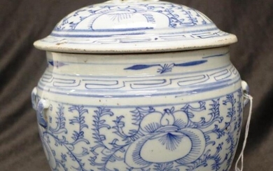 Early Chinese blue & white decorated lidded bowl blossom...