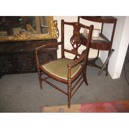 Edwardian Inlaid Mahogany Ladies Chair