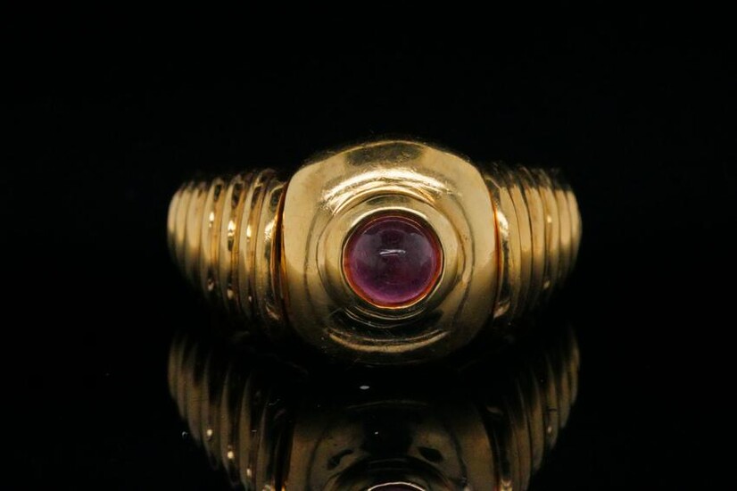 Fred Paris 0.25ct Amethyst and 18K Yellow Gold Ring
