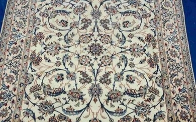 Hand Knotted Persian Silk&Wool Nain 4x6 ft #110