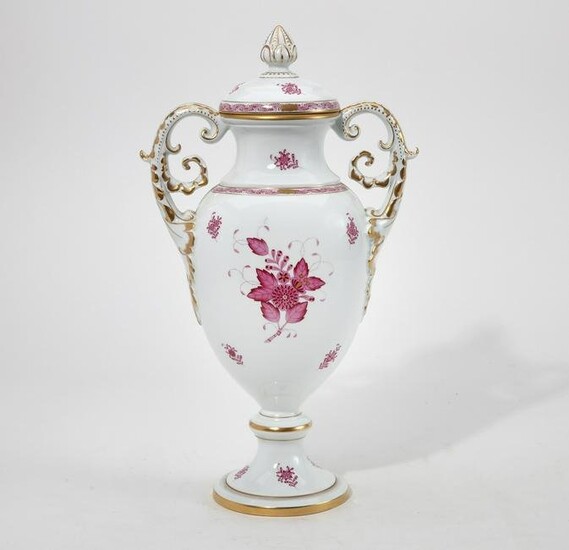 Herend porcelain Chinese Bouquet Raspberry vase