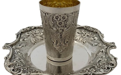 ITALIAN 925 STERLING SILVER HANDMADE CHASED SWIRL FLORAL LEAF ORNATE CUP & TRAY