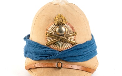 ITALY, Kingdom Colonial artillery officer's helmet Italian-made helmet in palm leaves lined with khaki canvas,...