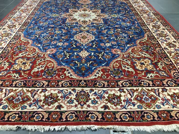 Isphahan - Carpet - 320 cm - 210 cm