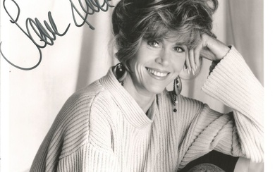 Jane Fonda signed 10x8 inch black and white photo....