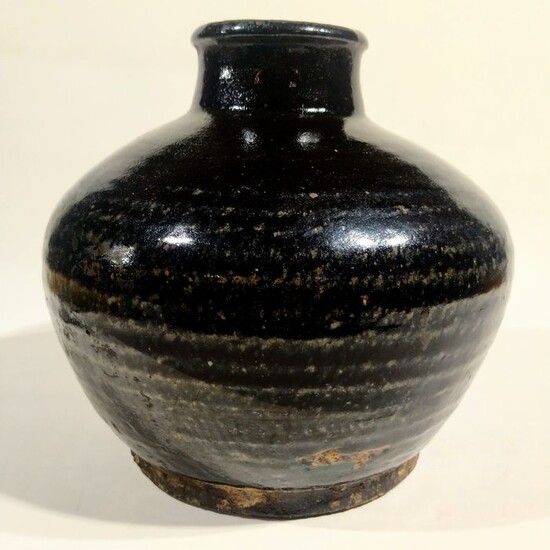 Jar - Sandstone - YUAN-MING BALUSTER JAR WITH NARROW NECK IN BLACK GLAZE - China - Yuan Dynasty (1279-1368)
