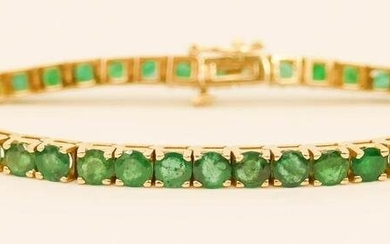 Lady's 8ctw Emerald 14k Tennis Bracelet