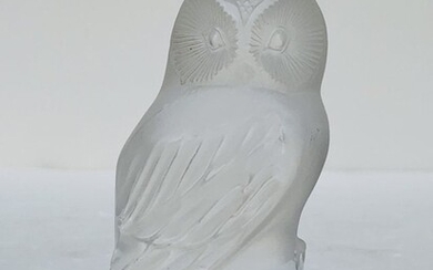 Lalique Crystal Frosted Owl Chouette Paperweight