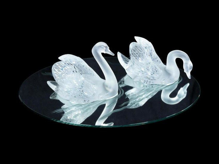 Lalique France, Late 20th Century Pair of Miroir Cygnes