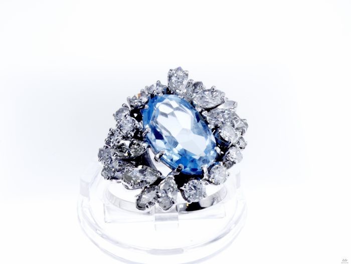 Lilo Diamonds - AIG Certificate - 14 kt. White gold - Ring - 4.10 ct Natural Aquamarine - Diamond, 2.50 D-G/VVS