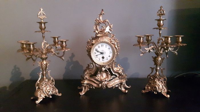 Mantel clock - Bronze, Gilt bronze - First half 20th century