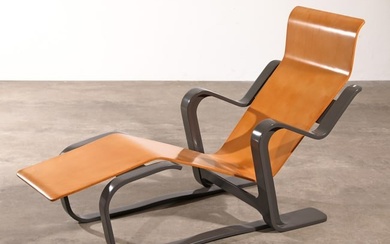Marcel Breuer, Isokon, restored plywood lounger/chaise longue