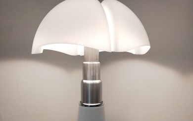 Martinelli Luce - Gae Aulenti - Table lamp - Bat 620 - Metal, aluminum and opal methacrylate