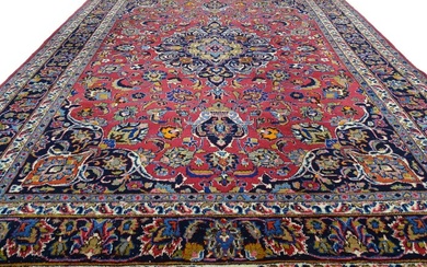 Meshed - Cleaned - Rug - 305 cm - 213 cm