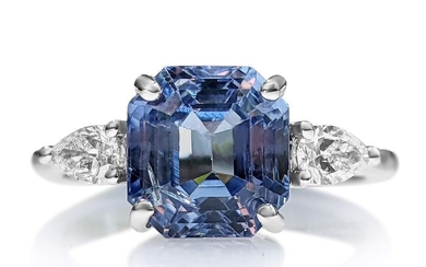 NO HEAT 5.07 Carat Blue Sapphire & 0.30 Ct Diamonds - 18 kt. White gold - Ring - NO RESERVE