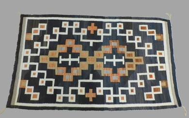 Navajo rug. 1920s. Wool. Overall geometric design.