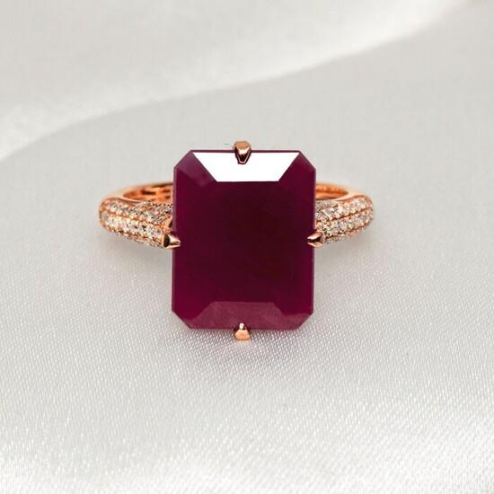 No Reserve Price-9.12 Ct Natural No Heated Ruby& 0.31 Ct Diamonds - 14 kt. Pink gold - Ring Ruby - Diamonds, IGI Certified
