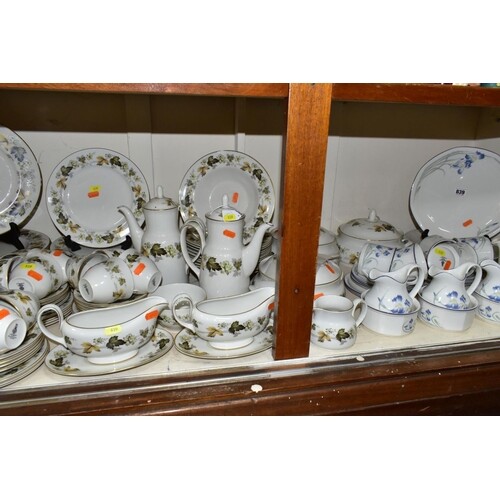 ONE HUNDRED AND NINETEEN PIECES OF ROYAL DOULTON DINNER/TEAW...