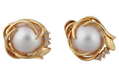 PAIR OF 14K GOLD MABE PEARL DIAMONDS EARRINGS MARKED