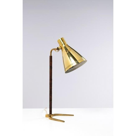 Paavo Tynell (1890-1973) Model 9224, 'Horseshoe' Table lamp Brass and leather Edited by Taito