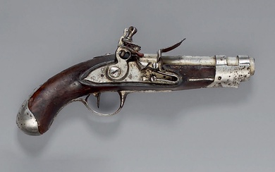 Pistolet de gendarmerie à silex modèle 1770, canon à deux pans puis rond, sans poinçon...