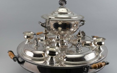 SILVER PLATED SERVING ENSEMBLE Late 19th Century