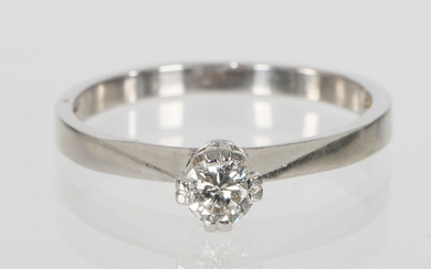 SOLITAIRE RING WITH DIAMOND approx 0,20ct, 18K white gold, 1981.