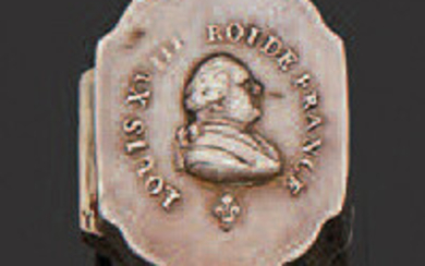 Silver vinaigrette with the effigy of Louis XVIII....