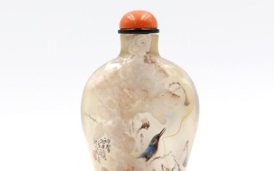 Snuff bottles - Agate - Bird - An inside painted Agate, Early Snow snuff bottle by Li Yingtao - China - 21st century