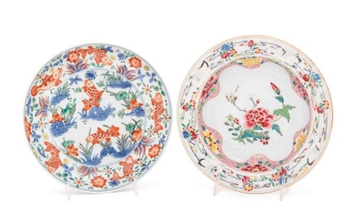 Two Chinese Famille Rose Porcelain Plates