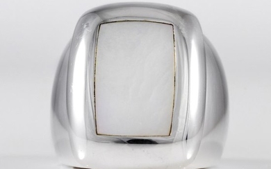Van Cleef & Arpels - 18 kt. White gold - Ring Pearl