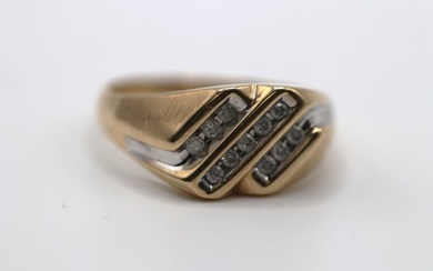 Vintage 10K Yellow Gold Men's ring with 11 round diamonds. Size 12.5. Engraving: 10K