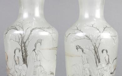 (lot of 2) A Pair of Chinese Inside-painted Glass bottle Vases