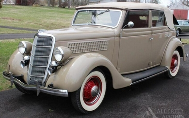 1935 Ford 4-Door Convertible Sedan