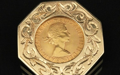 1963 GOLD SOVEREIGN COIN IN 14K FRAME; 20.1 GR TW