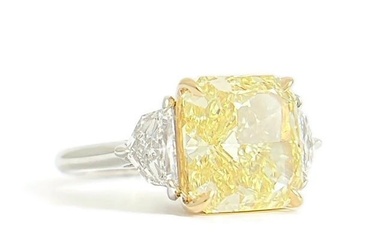 3-Stone Yellow Diamond Ring 4.82 ctw